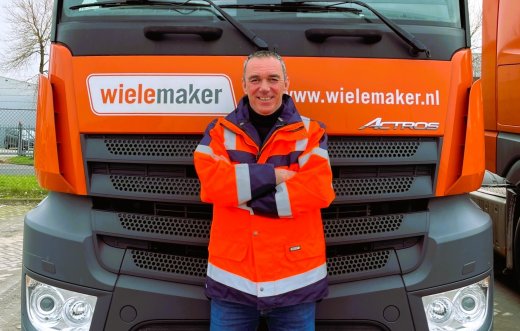 John den Hollander - Transport- en Containerbedrijf Wielemaker